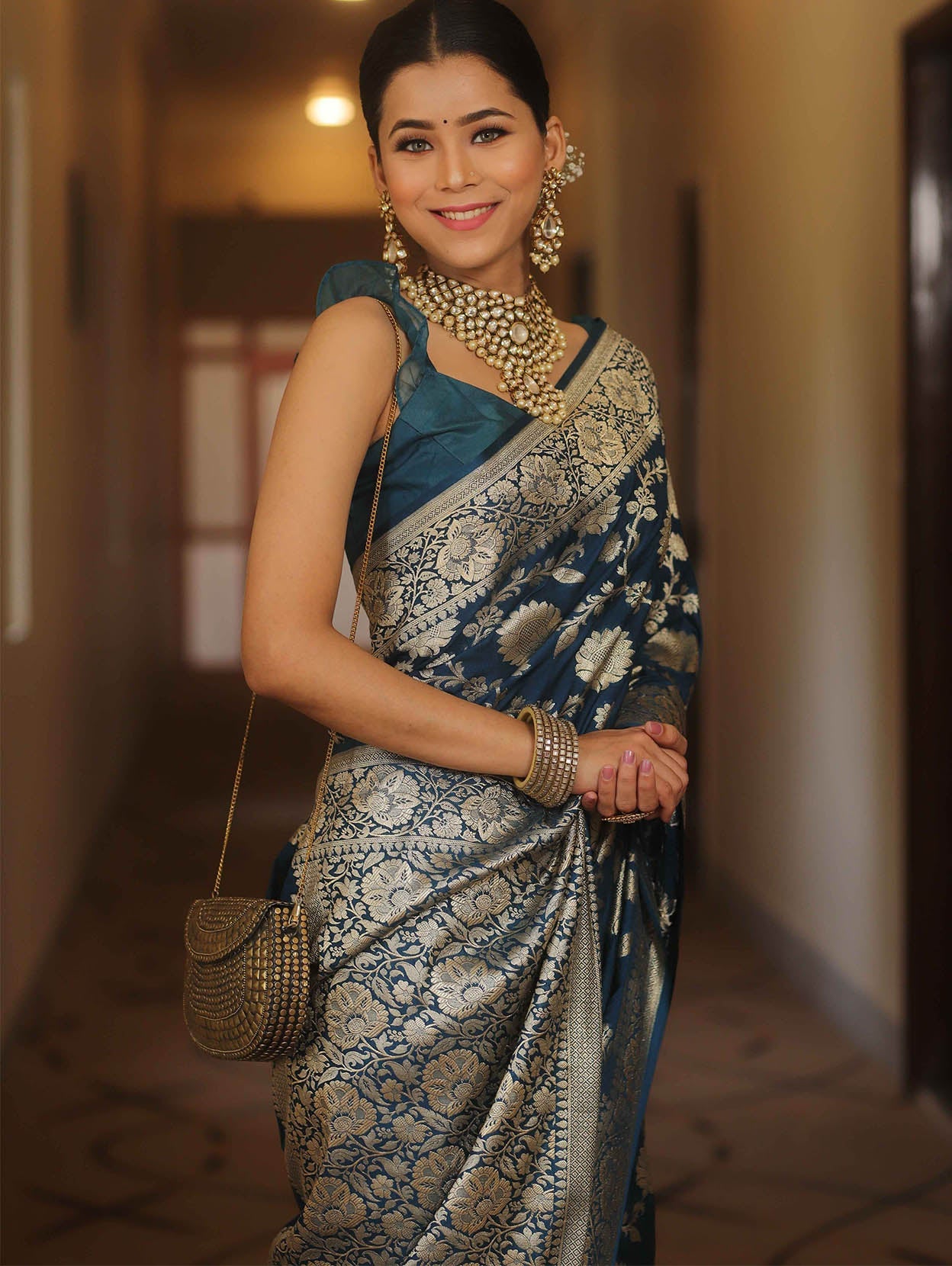 Charming Navy Blue Soft Silk Saree With Hypnotic Blouse Piece