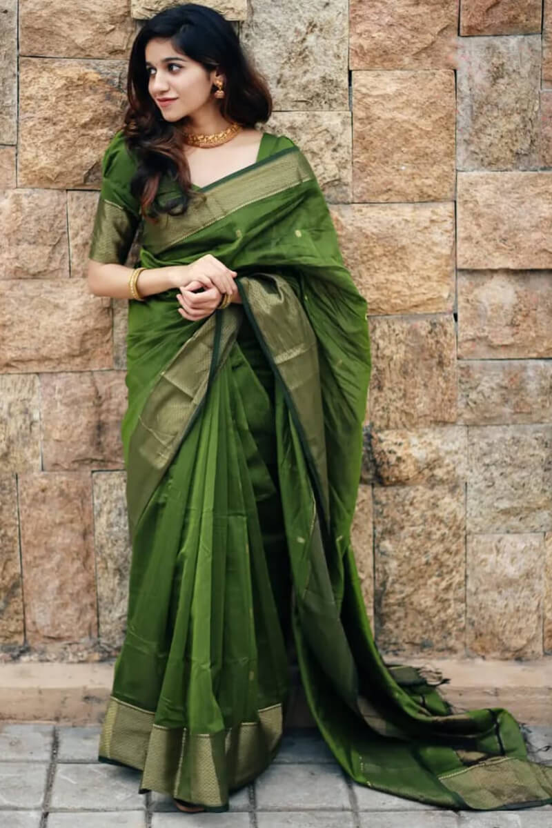 Unique Green Cotton Silk Saree With Gleaming Blouse Piece