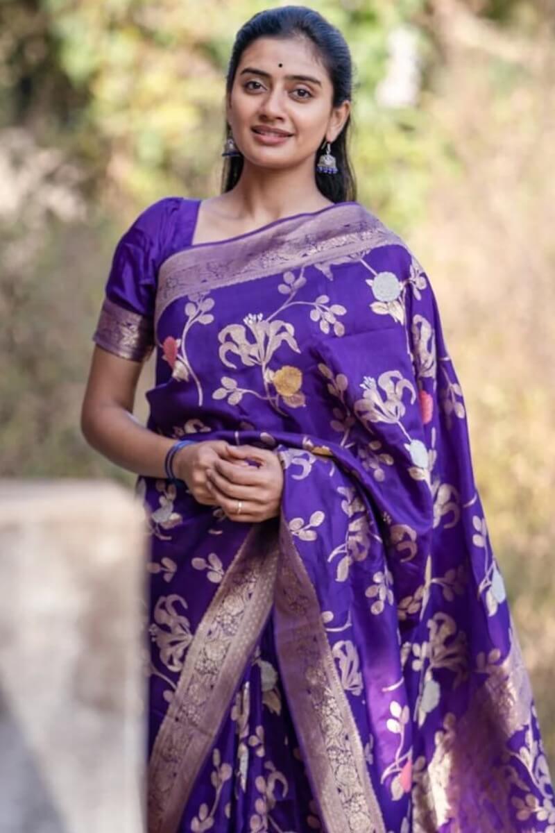 Opulent Purple Soft Silk Saree With Desirable Blouse Piece