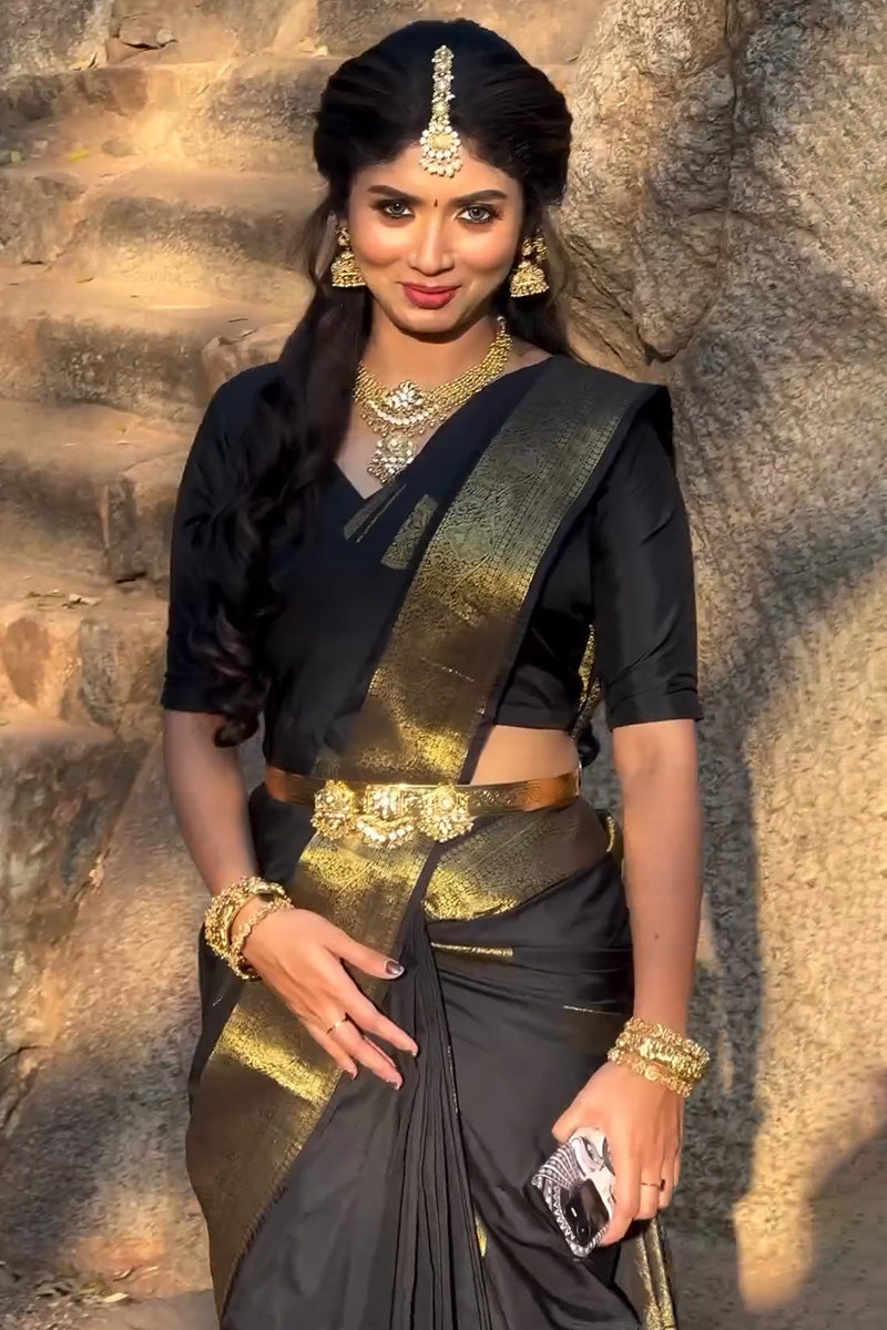 Lissome Black Soft Silk Saree With Ephemeral Blouse Piece