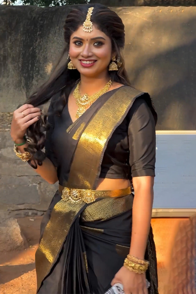 Lissome Black Soft Silk Saree With Ephemeral Blouse Piece