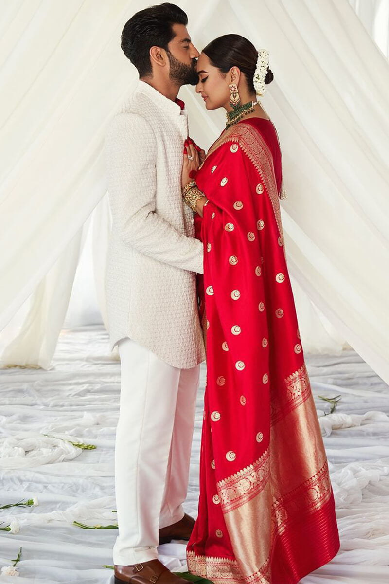 Invaluable Red Soft Silk Saree With Delightful Blouse Piece