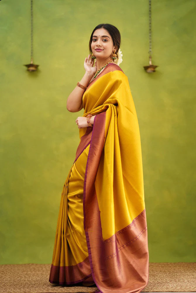 Gossamer Golden Soft Silk Saree With Symmetrical Blouse Piece