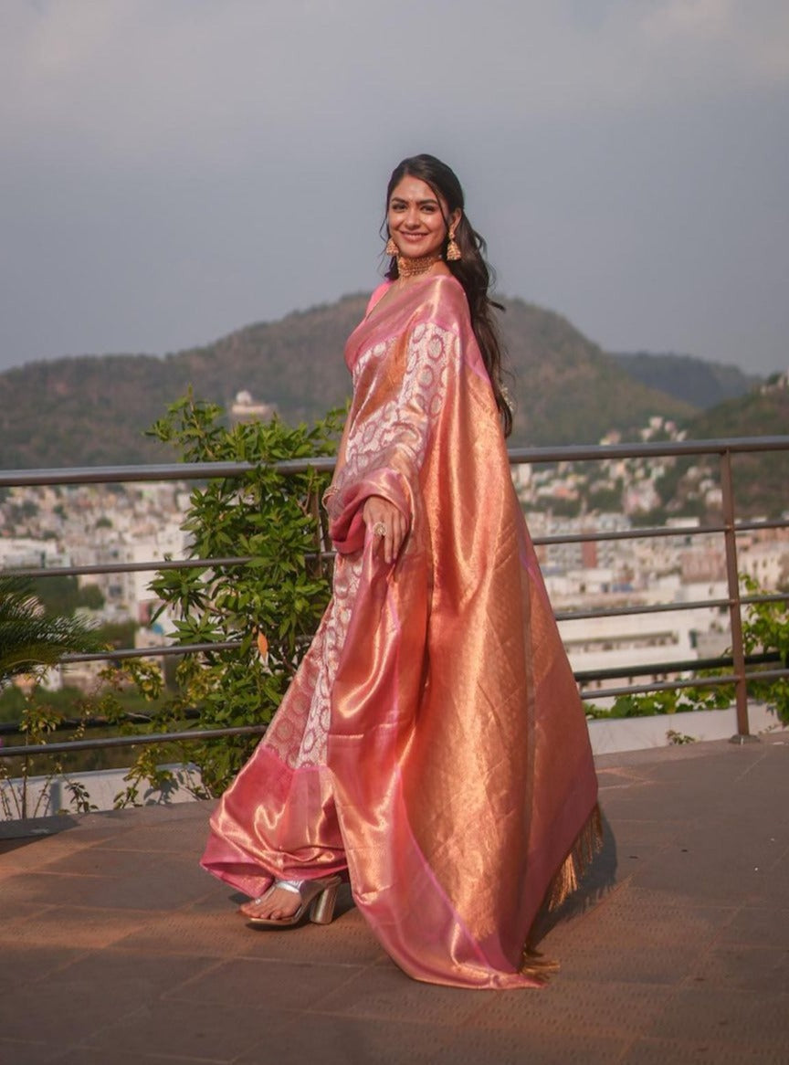 Angelic Pink Soft Banarasi Silk Saree With Amazing Blouse Piece