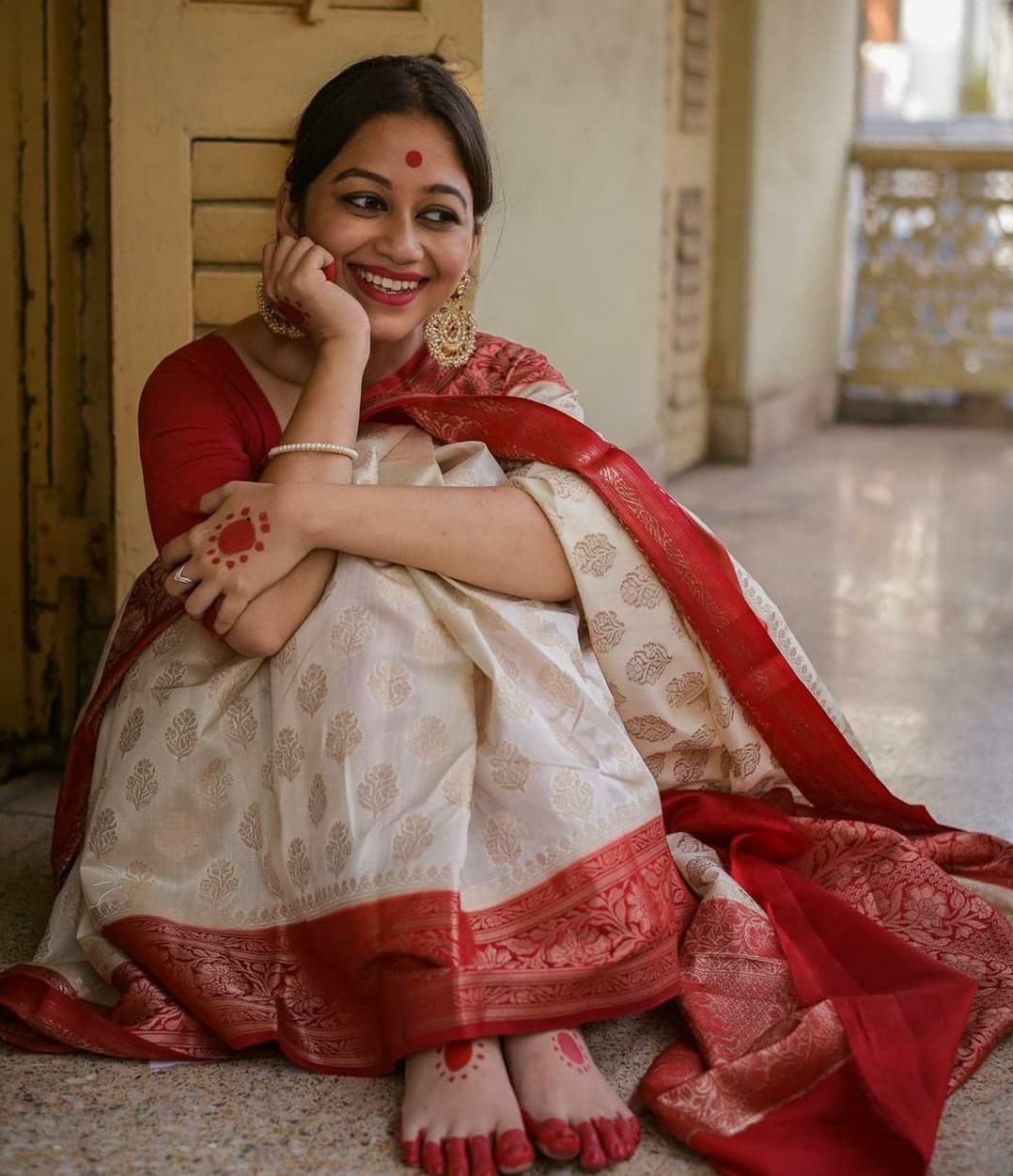 Admirable Beige Soft Banarasi Silk Saree With Nebula Blouse Piece