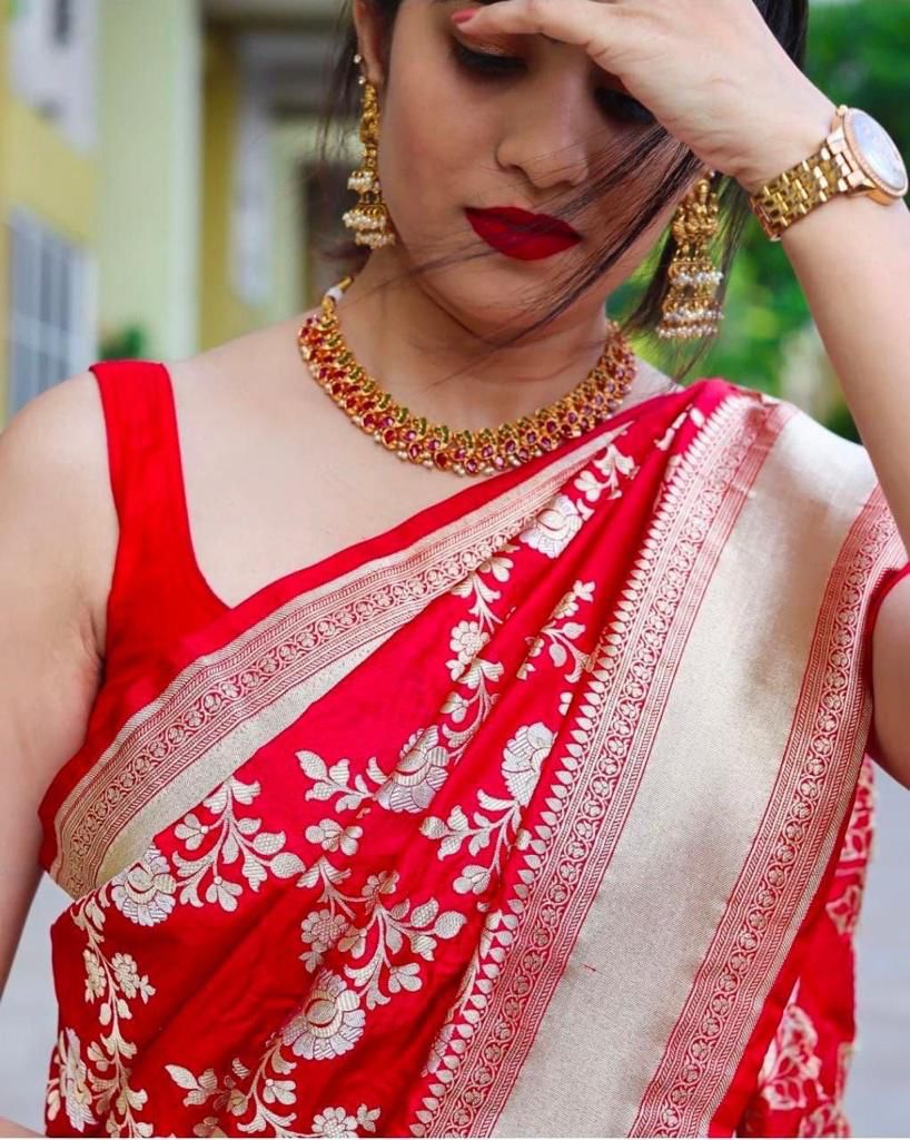 Radiant Red Soft Banarasi Silk Saree With Vivacious Blouse Piece