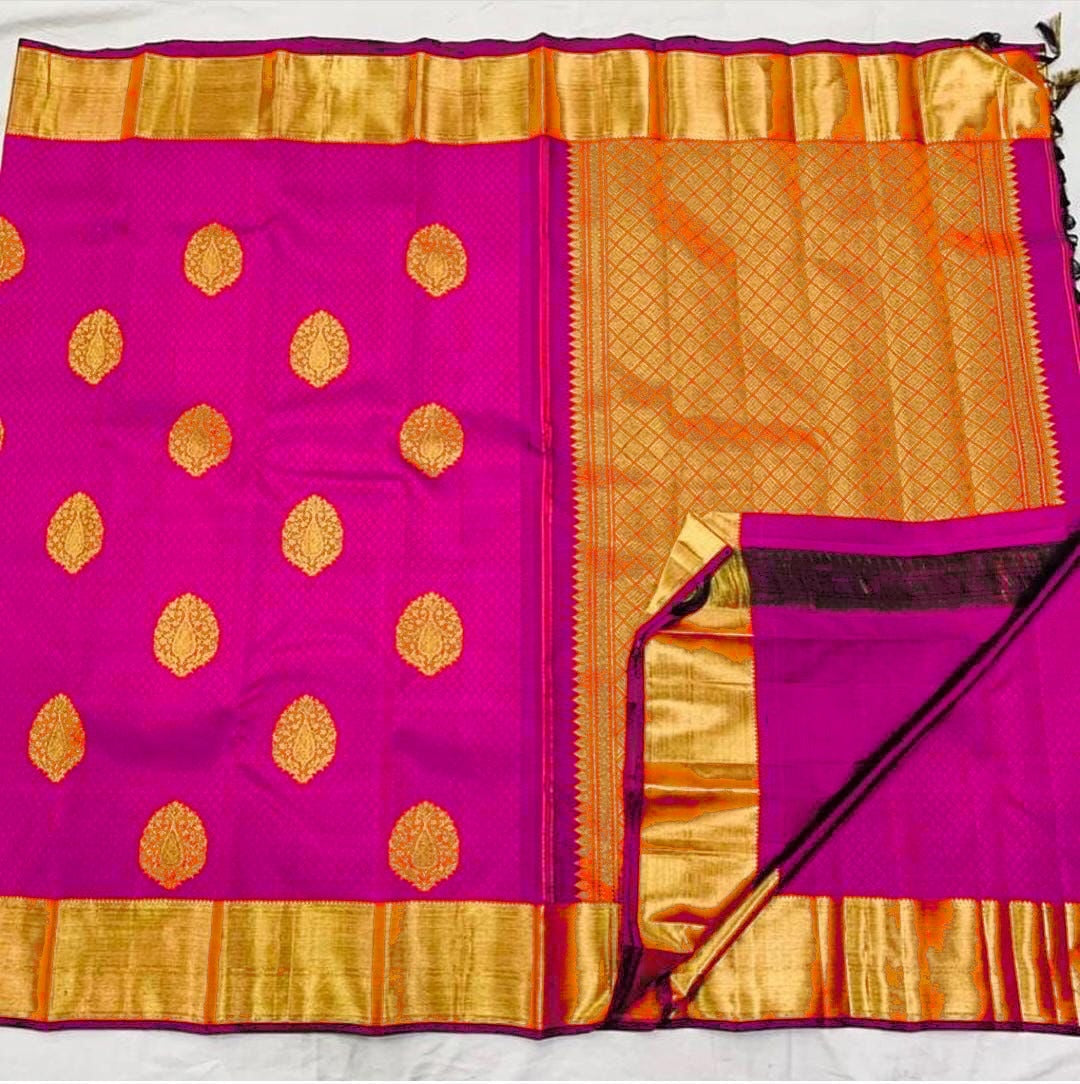 Comely Dark Pink Soft Banarasi Silk Saree With Excellent Blouse Piece