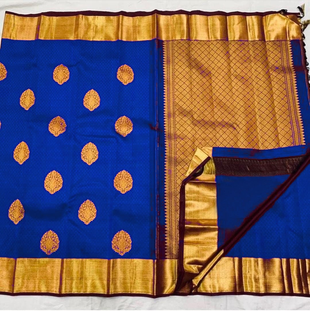 Exemplary Royal Blue Soft Banarasi Silk Saree With Ethnic Blouse Piece