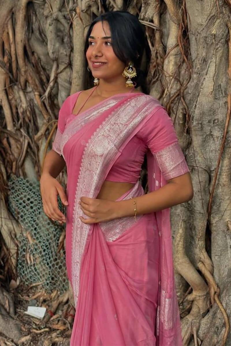 Classy Pink Cotton Silk Saree With Flattering Blouse Piece