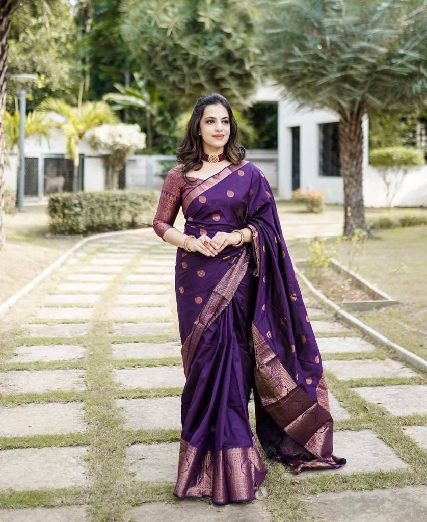 Lovely Purple Soft Silk Saree With Dalliance Blouse Piece