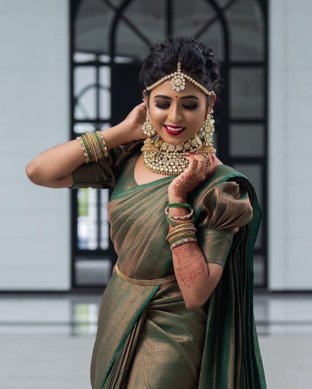 Ephemeral Green Soft Silk Saree With Allure Blouse Piece