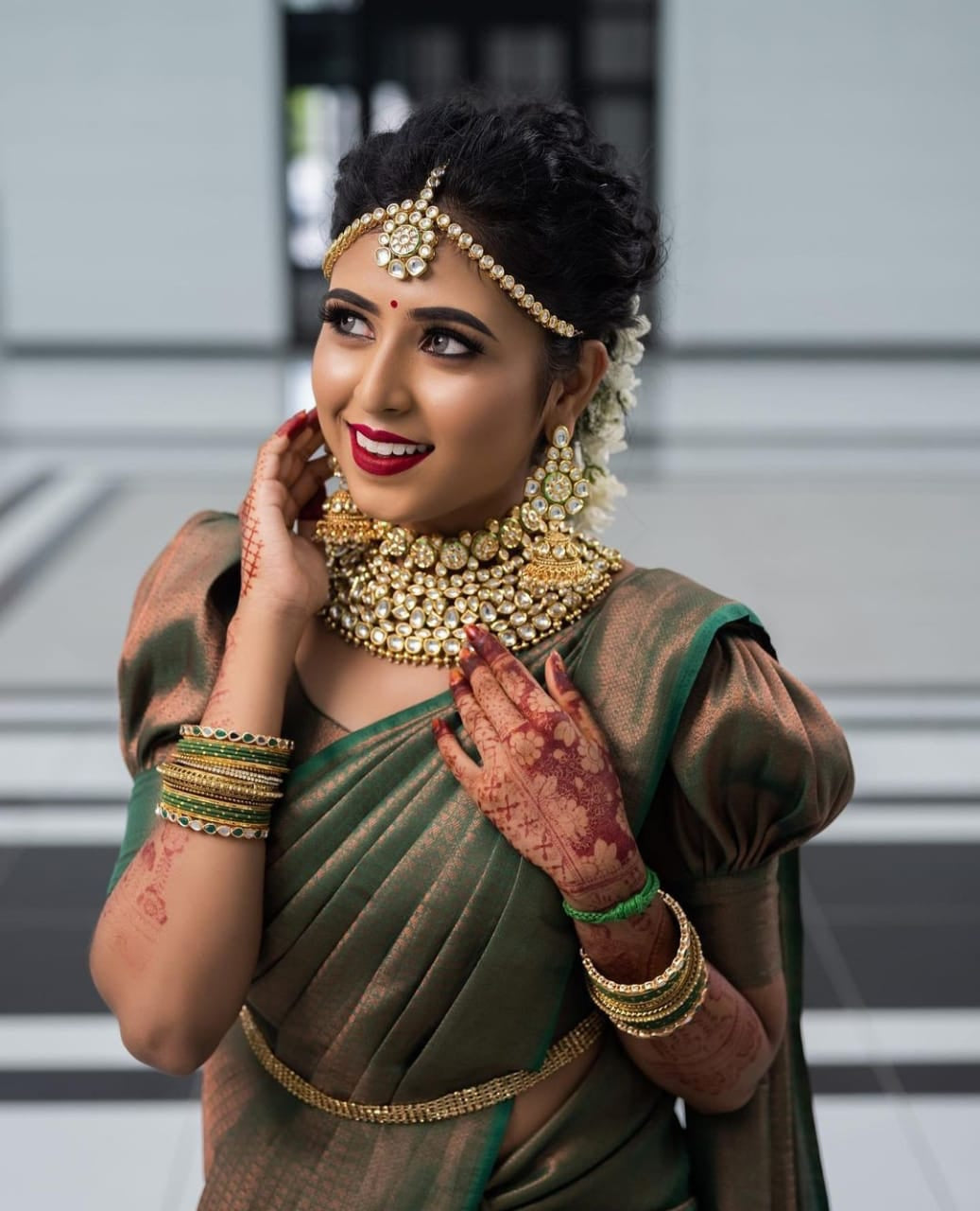 Ephemeral Green Soft Silk Saree With Allure Blouse Piece