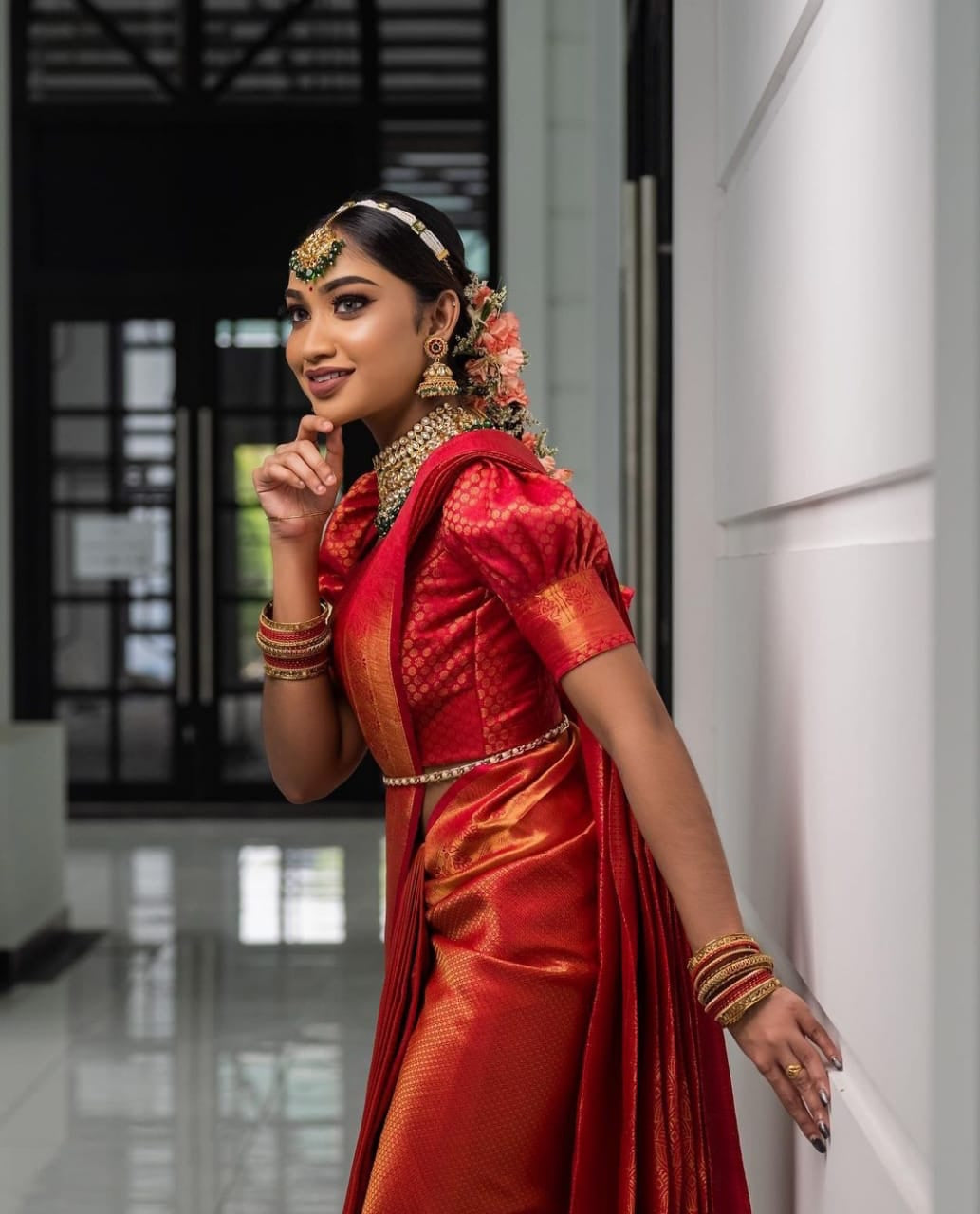 Scrupulous Red Soft Silk Saree With Marvellous Blouse Piece