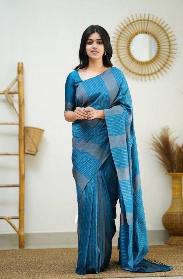 Phenomenal Firozi Soft Silk Saree With Susurrous Blouse Piece