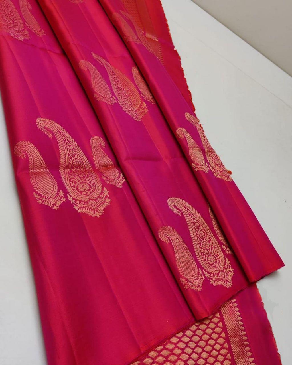 Petrichor Dark Pink Soft Silk Saree With Petrichor Blouse Piece