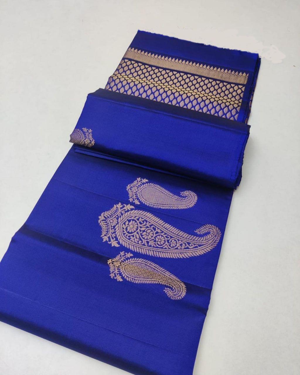 Ailurophile Royal Blue Soft Silk Saree With Eloquence Blouse Piece