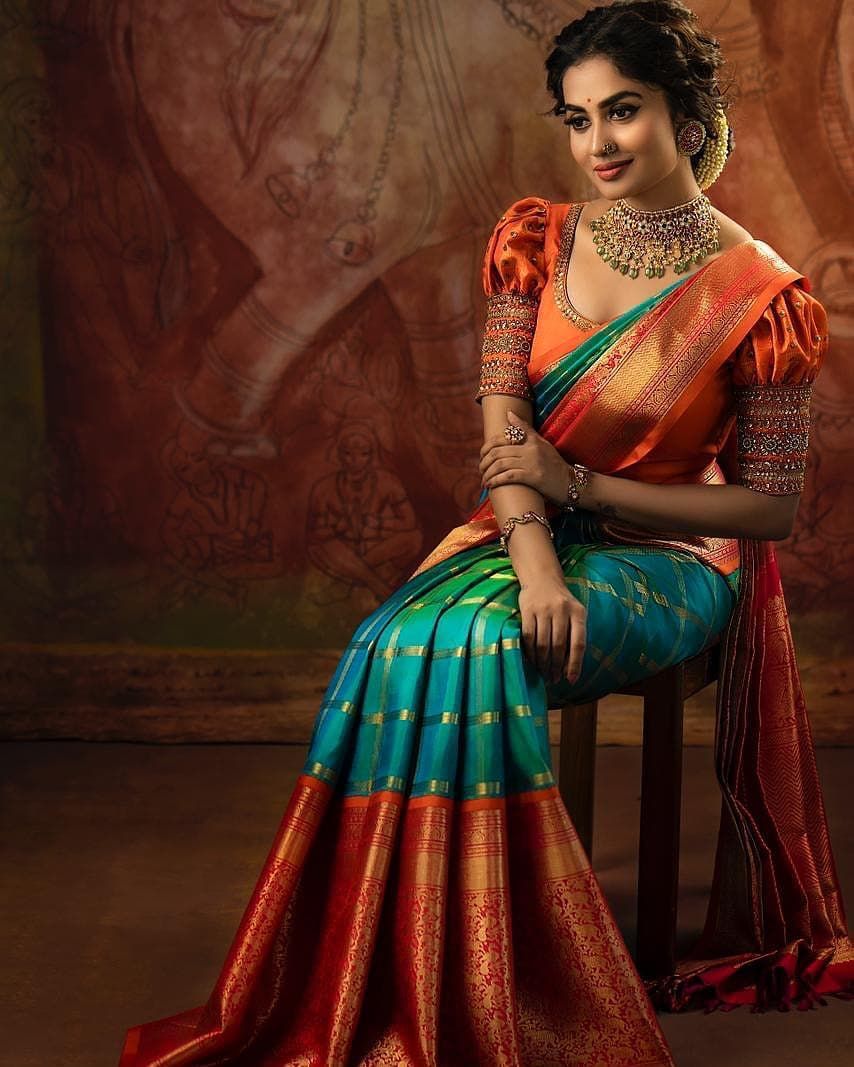 Marvellous Rama Soft Silk Saree With Transcendent Blouse Piece