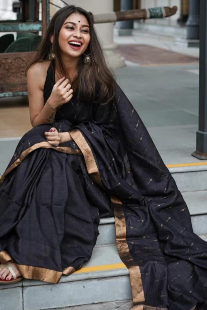 Arresting Black Cotton Silk Saree With Grandiose Blouse Piece