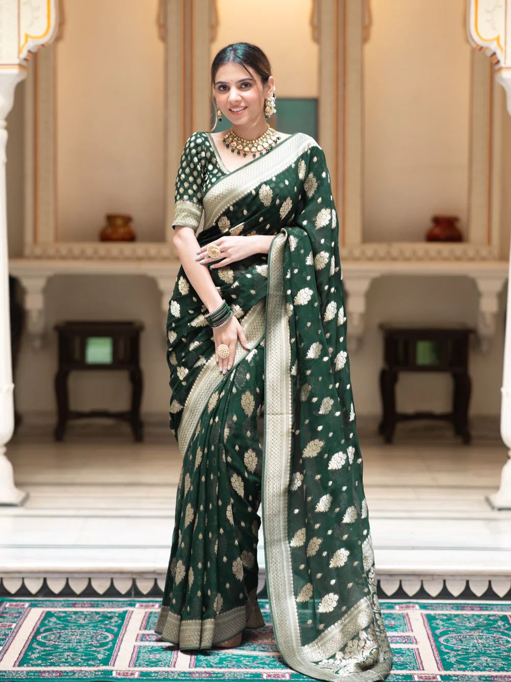 Devastating Dark Green Soft Banarasi Silk Saree With Elegant Blouse Piece