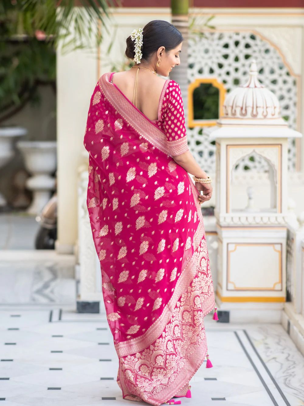 Amazing Dark Pink Soft Banarasi Silk Saree With Murmurous Blouse Piece