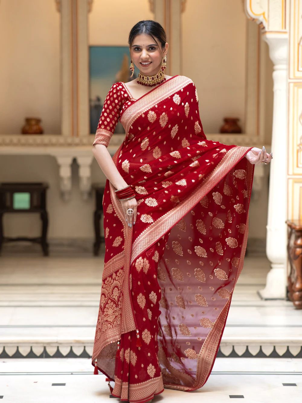 Mesmeric Red Soft Banarasi Silk Saree With Rhapsody Blouse Piece