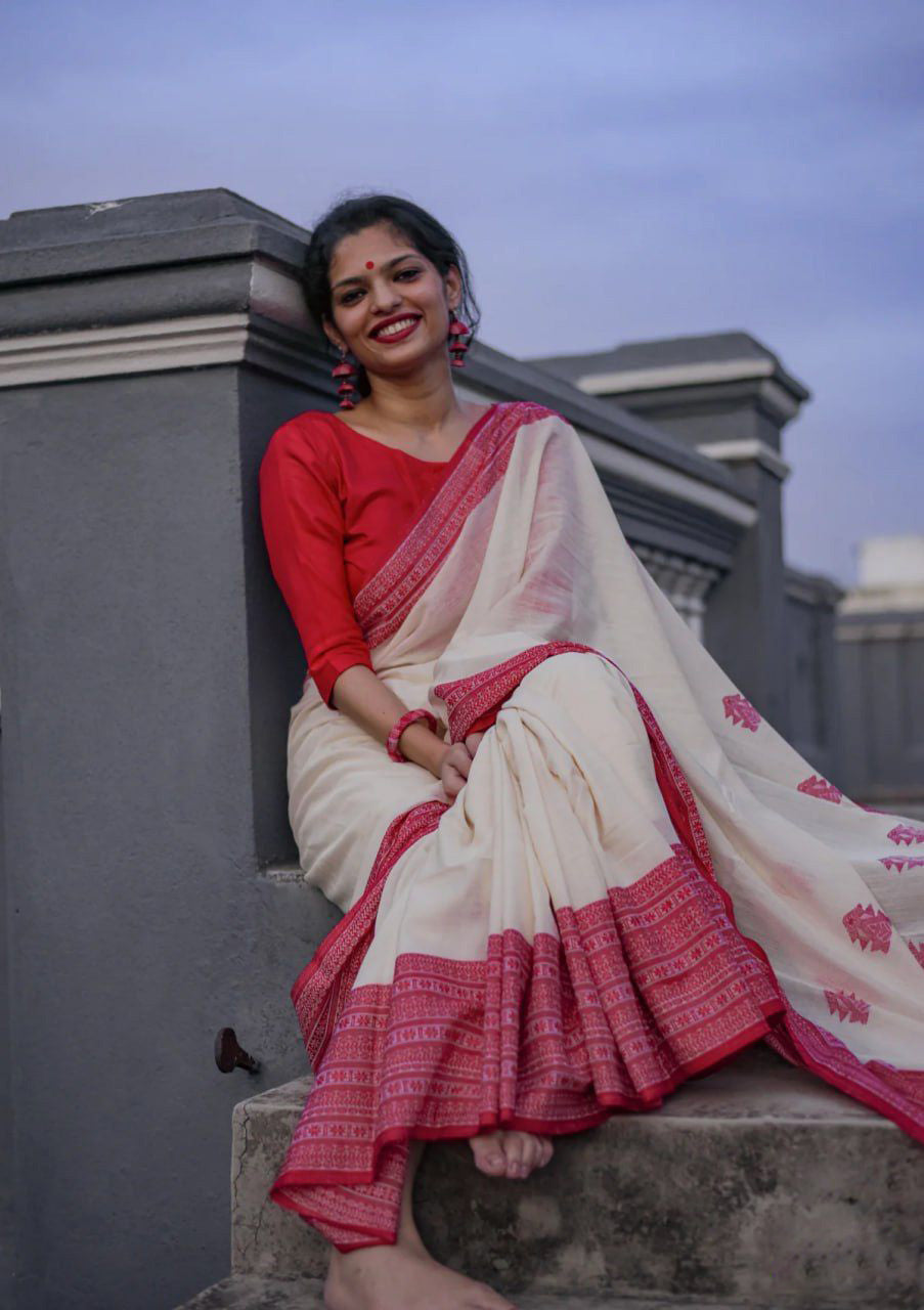 Glorious Off White Cotton Silk Saree With Ratatouille Blouse Piece