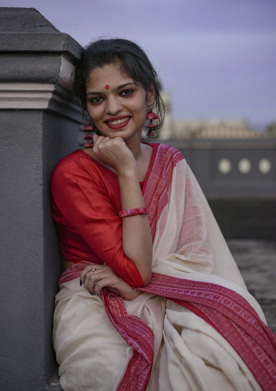 Glorious Off White Cotton Silk Saree With Ratatouille Blouse Piece