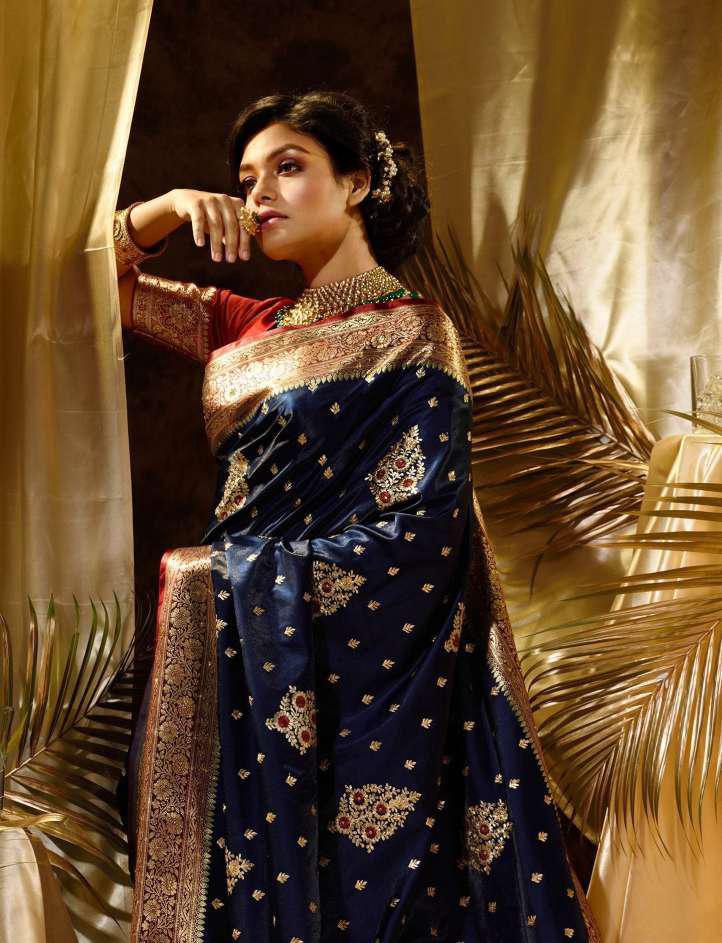 Sempiternal Navy Blue Soft Silk Saree With Lagniappe Blouse Piece