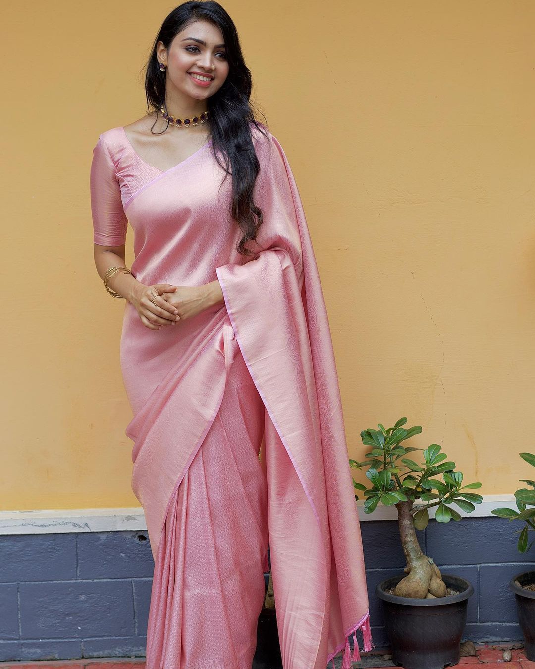 Blooming Baby Pink Soft Silk Saree With Opulent Blouse Piece