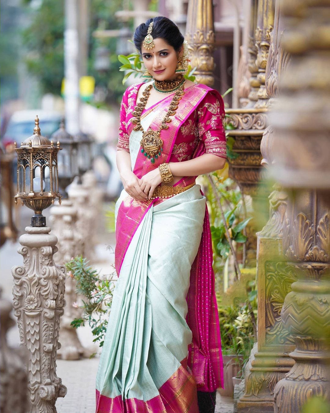 Supernal Sea Green Soft Banarasi Silk Saree With Opulent Blouse Piece