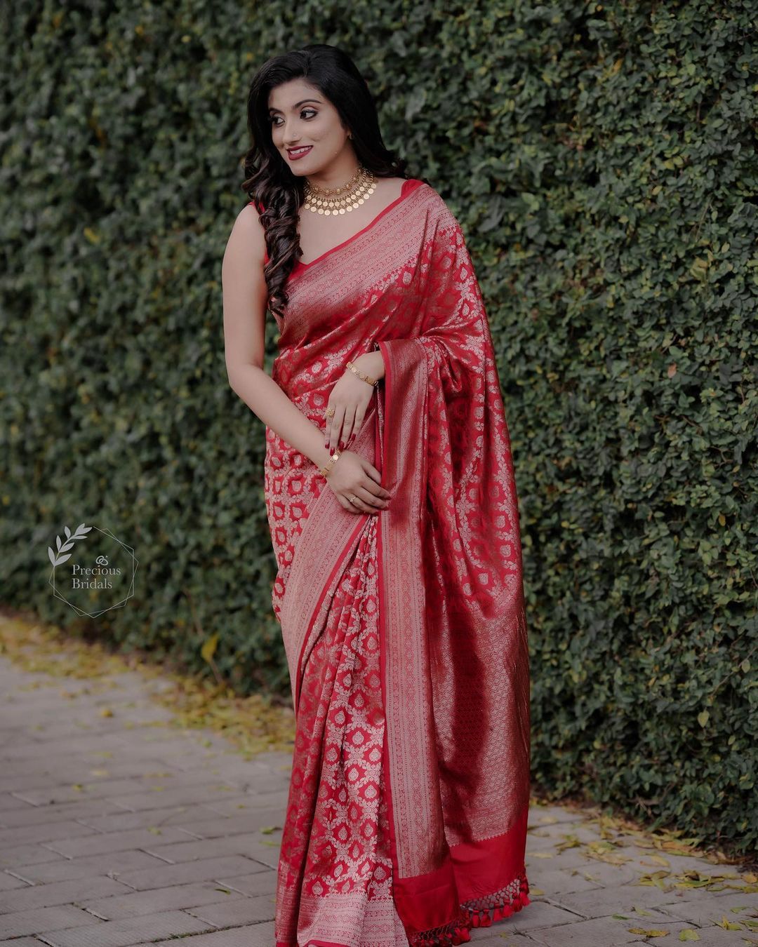 Winsome Red Soft Banarasi Silk Saree With Flameboyant Blouse Piece