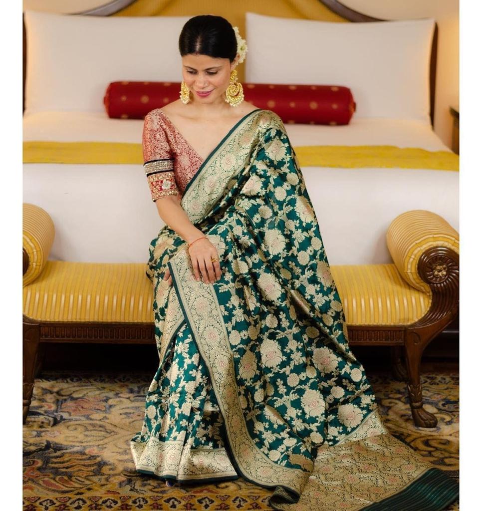 Ebullience Green Soft Banarasi Silk Saree With Glowing Blouse Piece