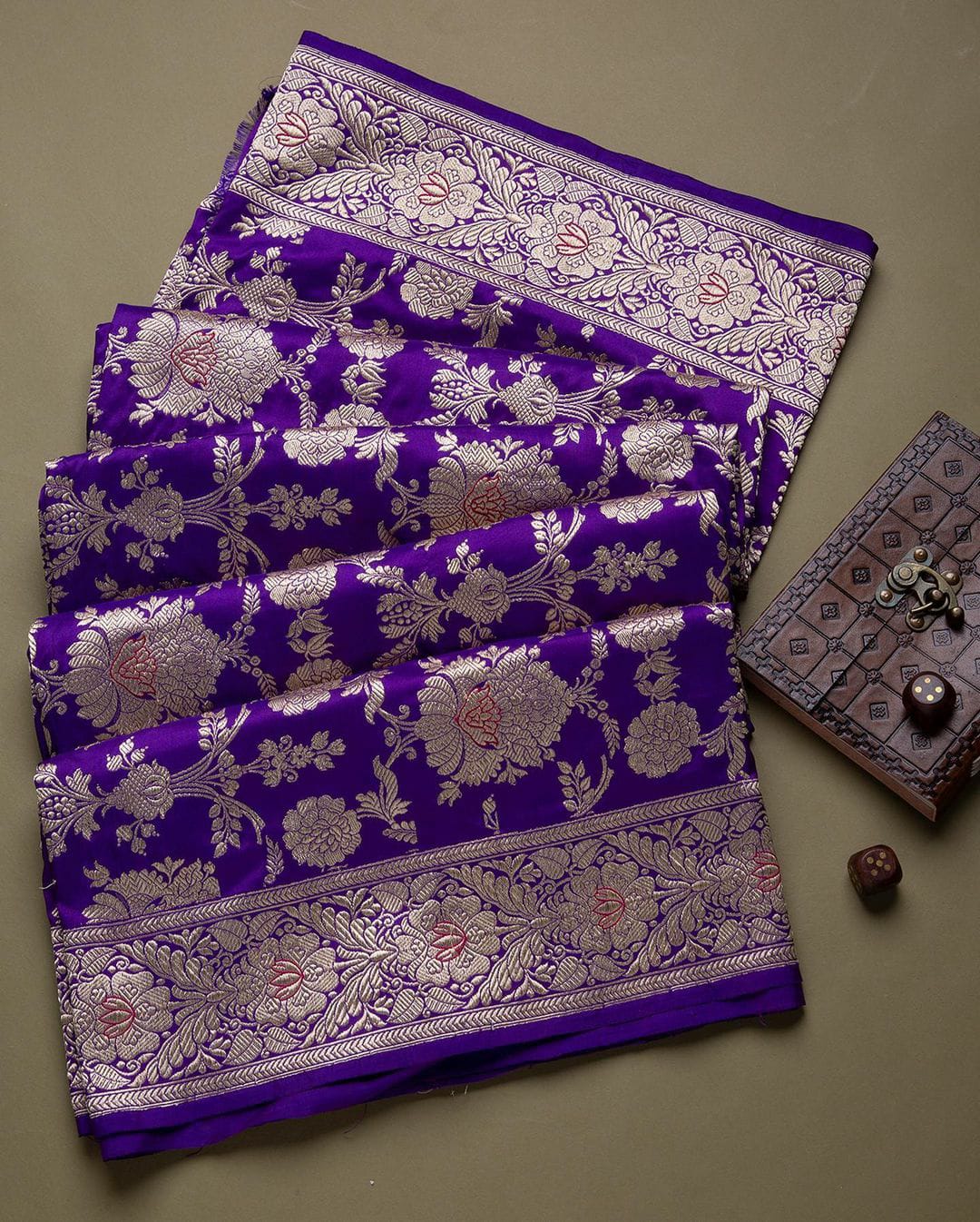 Confounding Purple Soft Banarasi Silk Saree With Demanding Blouse Piece