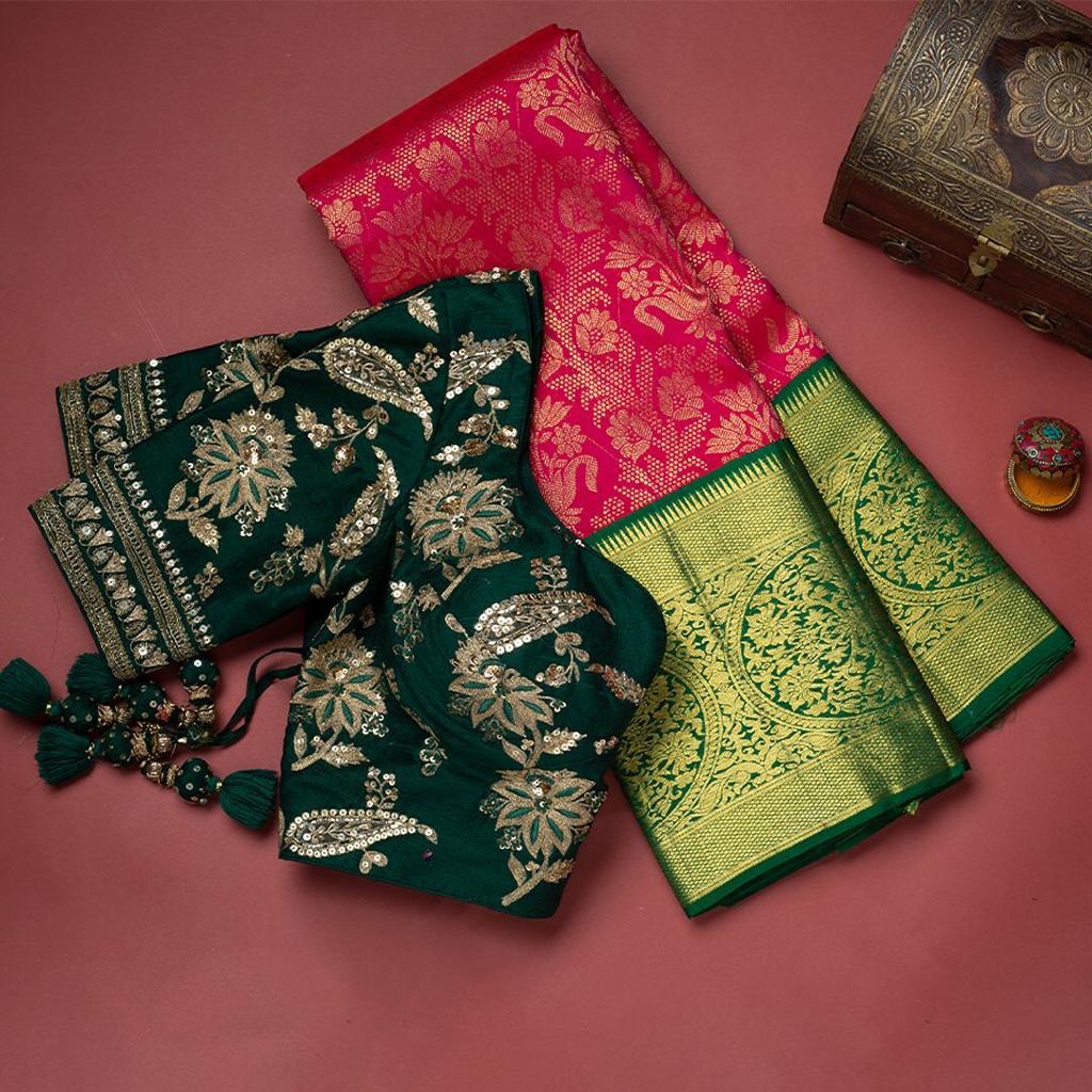 Preferable Dark Pink Soft Banarasi Silk Saree With Gratifying Blouse Piece