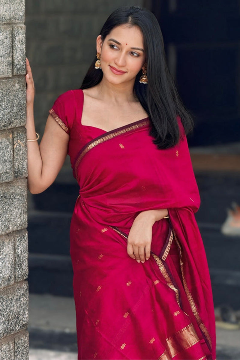 Splendiferous Dark Pink Cotton Silk Saree With Murmurous Blouse Piece