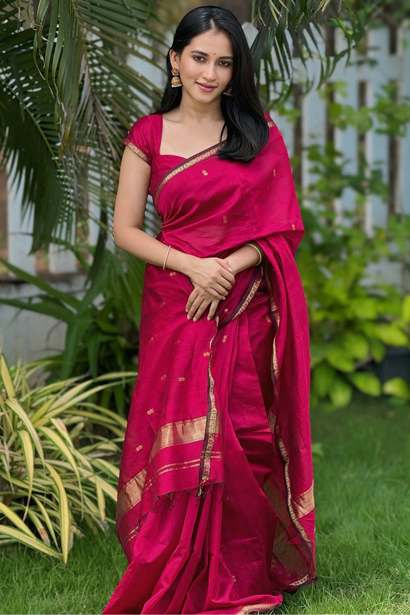 Splendiferous Dark Pink Cotton Silk Saree With Murmurous Blouse Piece