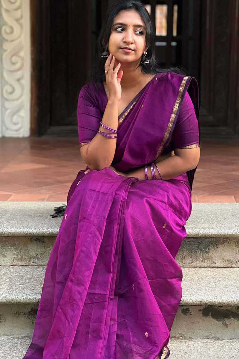 Piquant Purple Cotton Silk Saree With Seraphic Blouse Piece