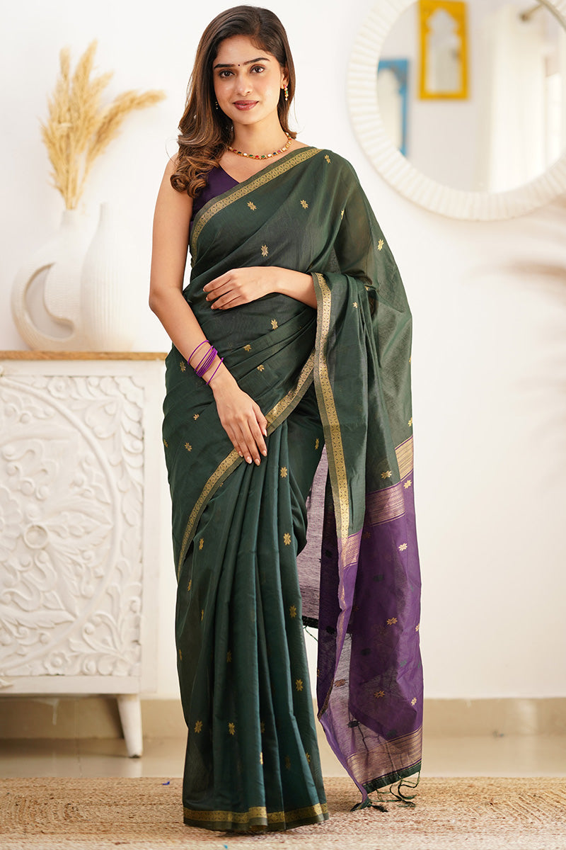 Charming Green Cotton Silk Saree With Ornate Blouse Piece