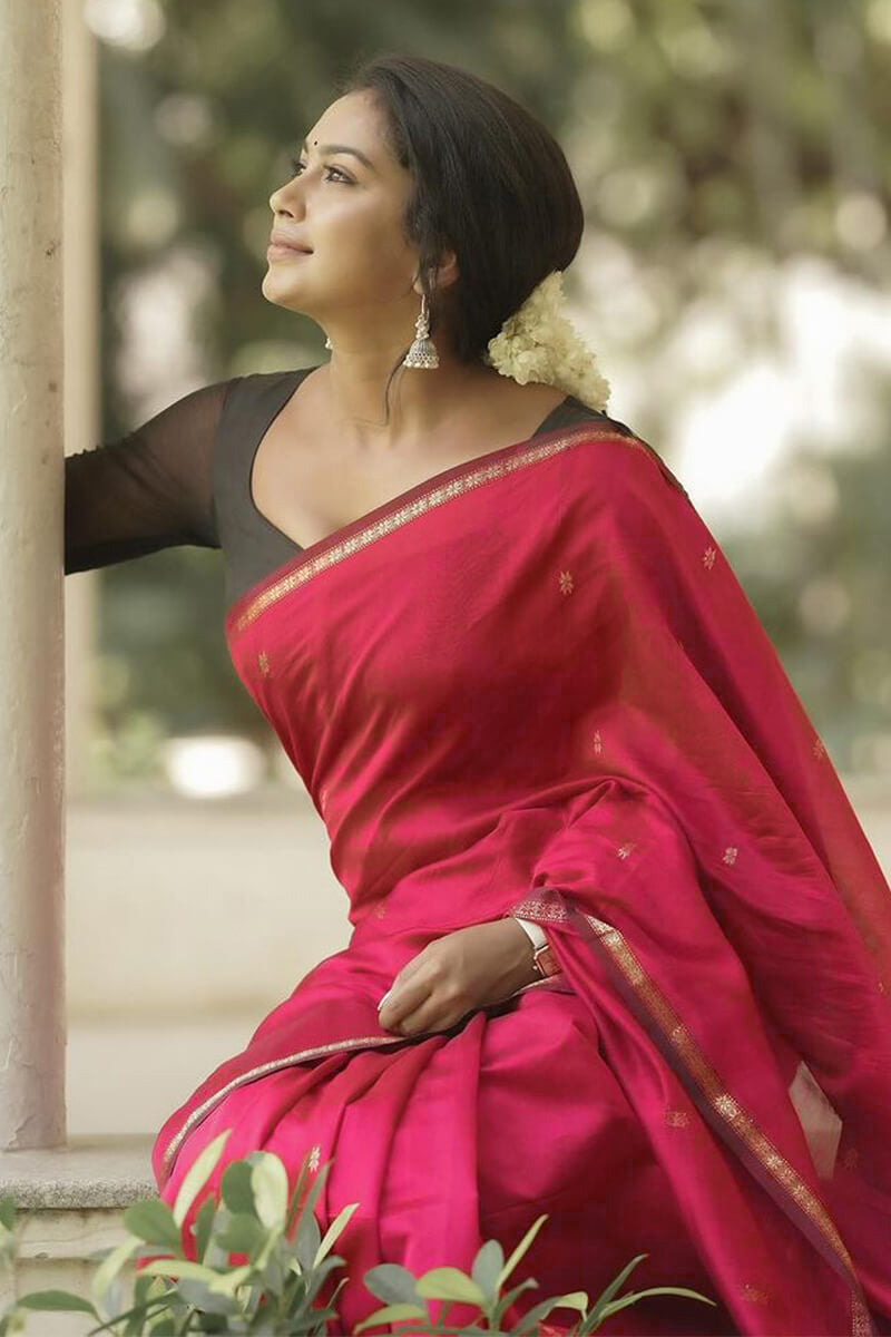 Traditional Dark Pink Cotton Silk Saree With Desirable Blouse Piece