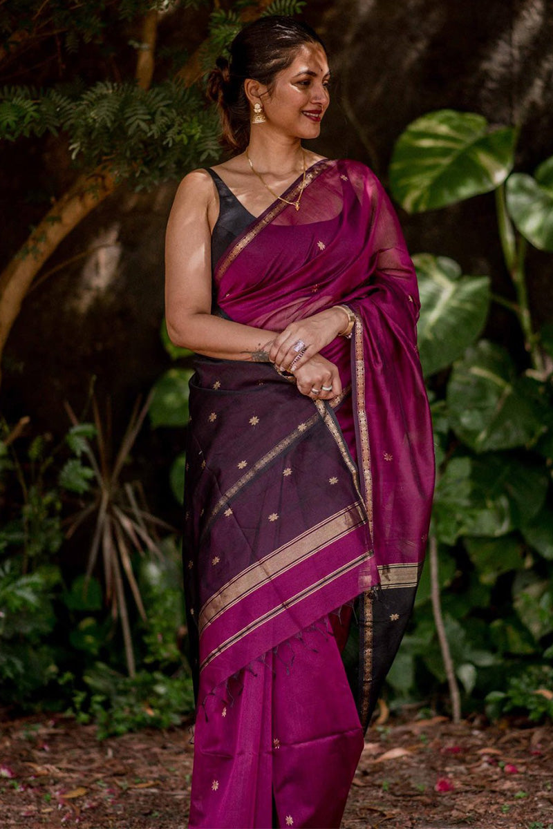 Opulent Dark Pink Cotton Silk Saree With Quintessential Blouse Piece