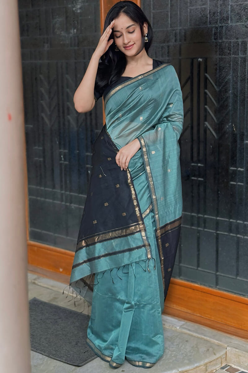 Effervescent Sea Green Cotton Silk Saree With Conflate Blouse Piece