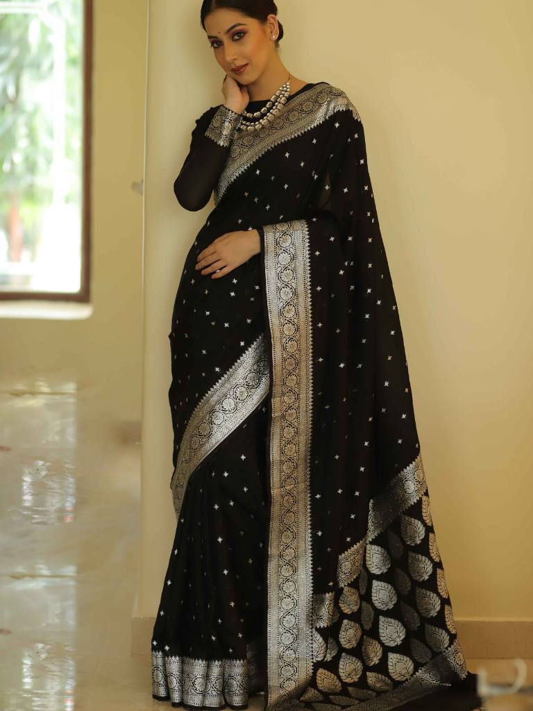 Flamboyant Black Cotton Silk Saree With Alluring Blouse Piece