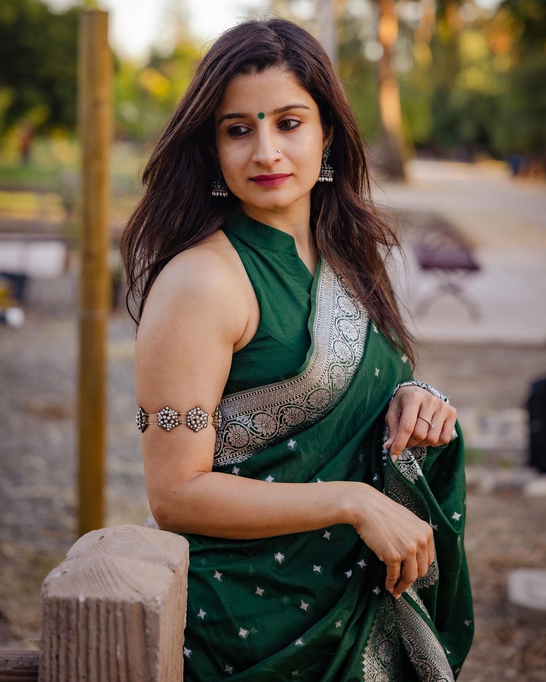 Prettiest Green Cotton Silk Saree With Lustrous Blouse Piece