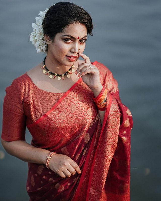 Inimitable Red Soft Silk Saree With Denouement Blouse Piece