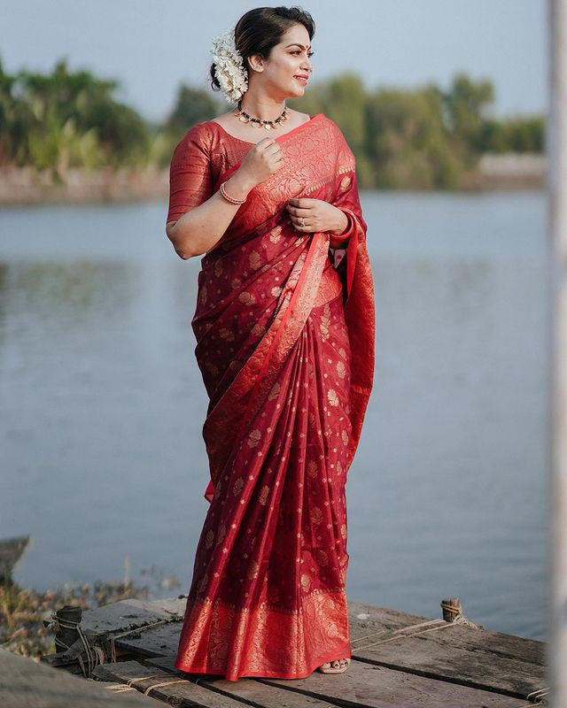 Inimitable Red Soft Silk Saree With Denouement Blouse Piece