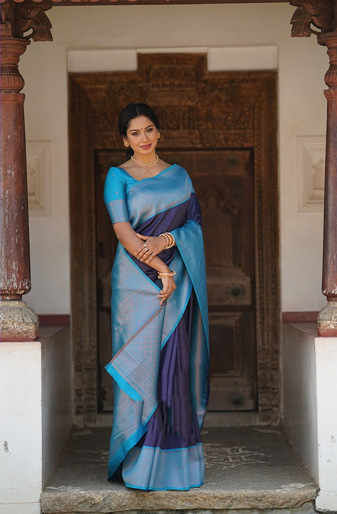 Flameboyant Navy Blue Soft Silk Saree With Hypnotic Blouse Piece