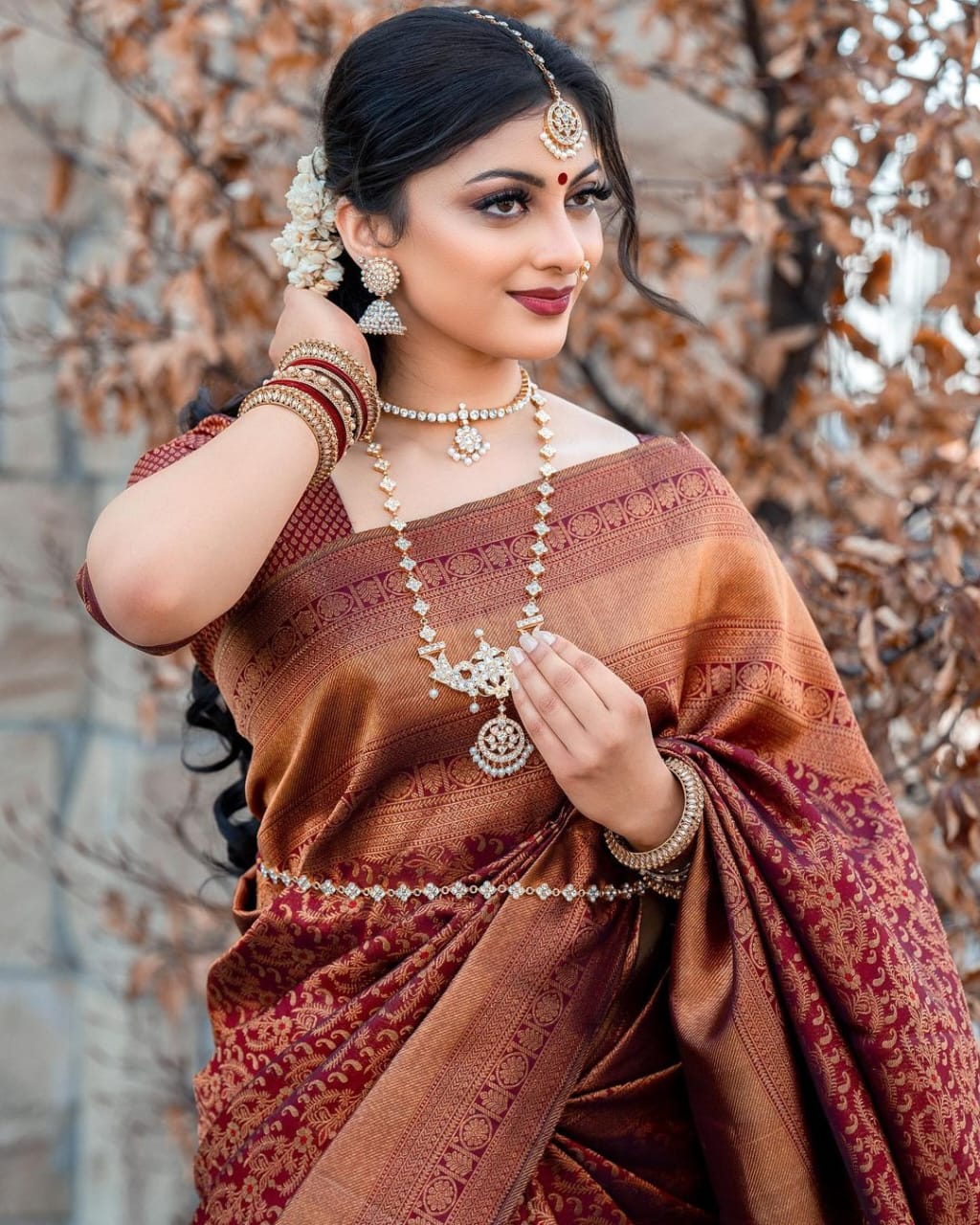 Alluring Wine Soft Silk Saree With Invaluable Blouse Piece