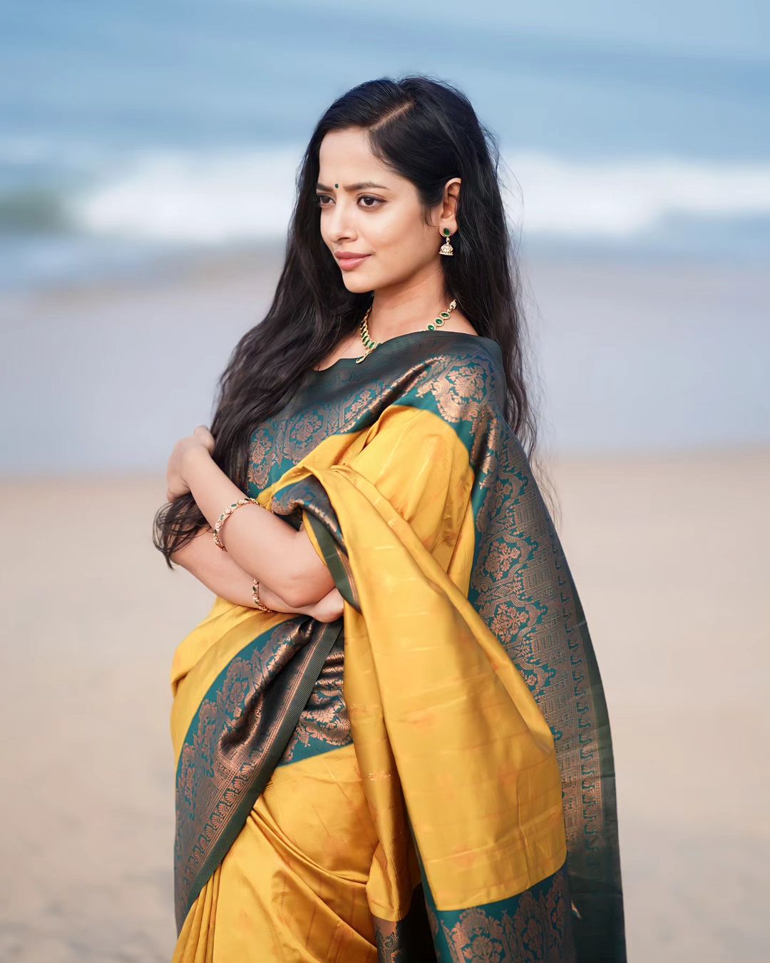 Whimsical Yellow Soft Silk Saree With Beauteous Blouse Piece