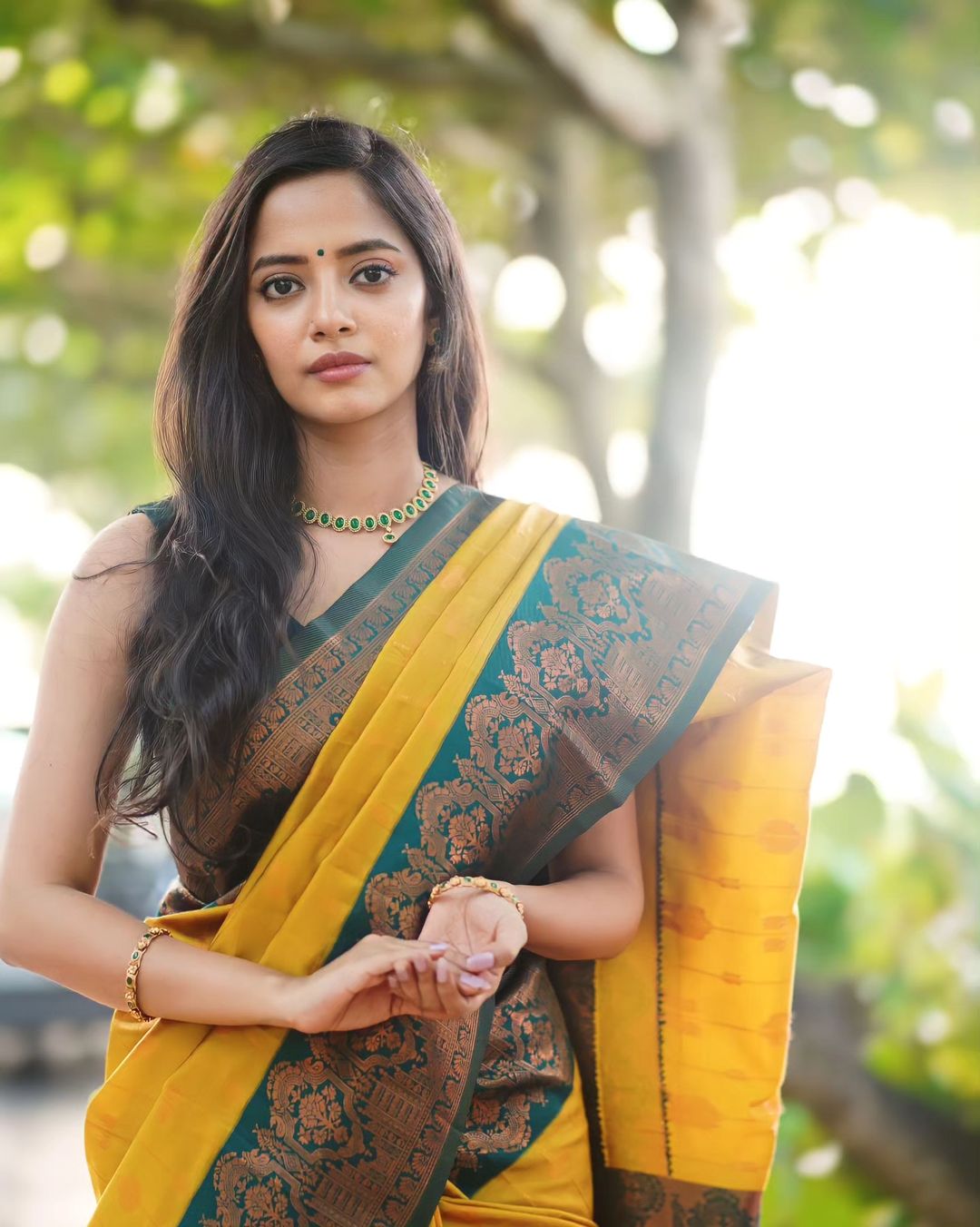 Whimsical Yellow Soft Silk Saree With Beauteous Blouse Piece