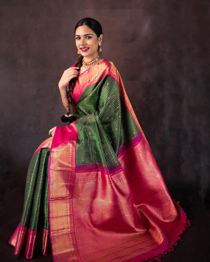 Glorious Green Soft Silk Saree With Nectarous Blouse Piece